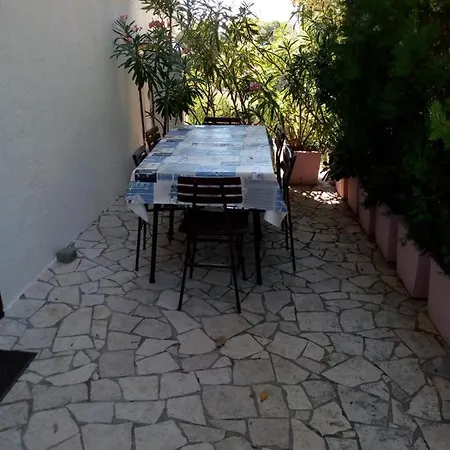 Apartment Suha Punta - Crnic *