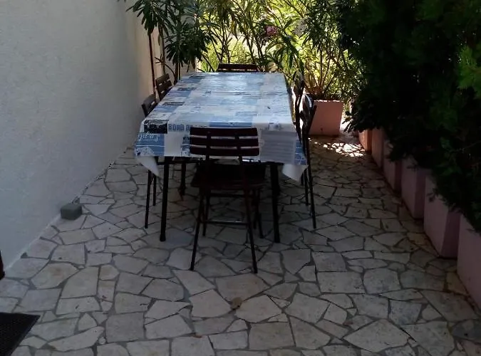 Apartment Suha Punta - Crnic *